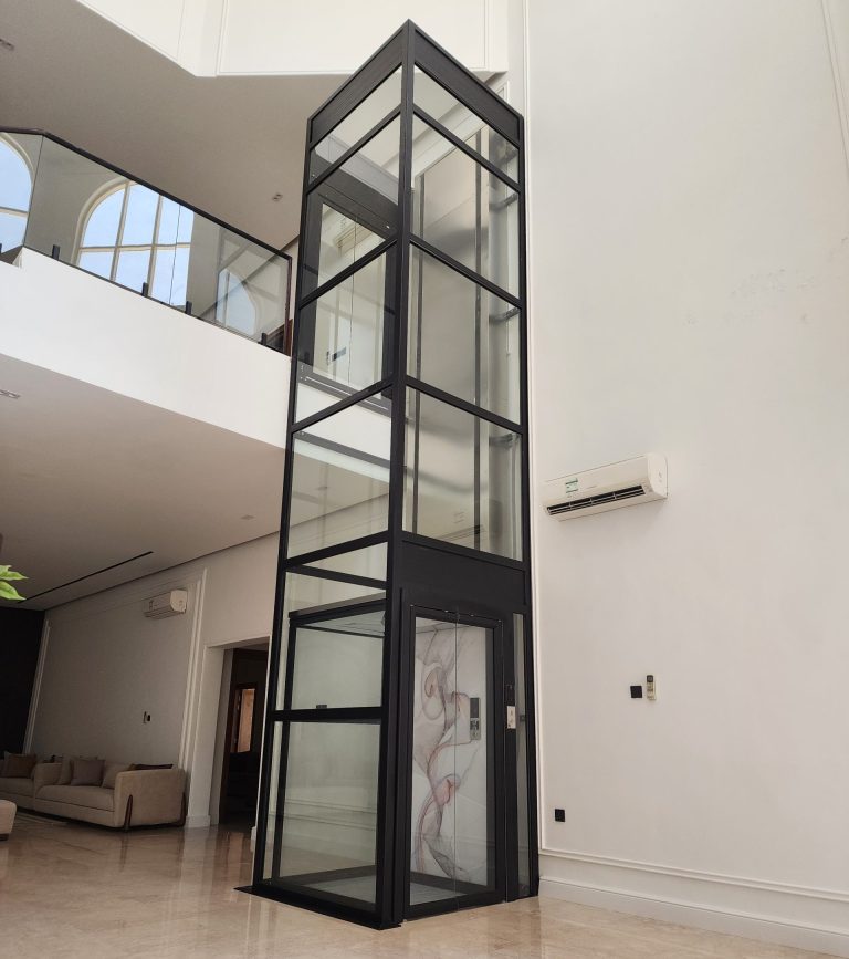 مصعد المنصة